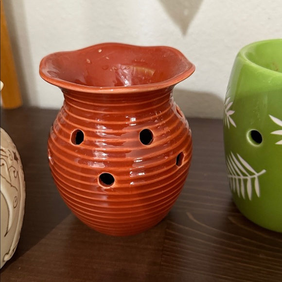 Scentsy plug in warmers assortment - Picture 3 of 5